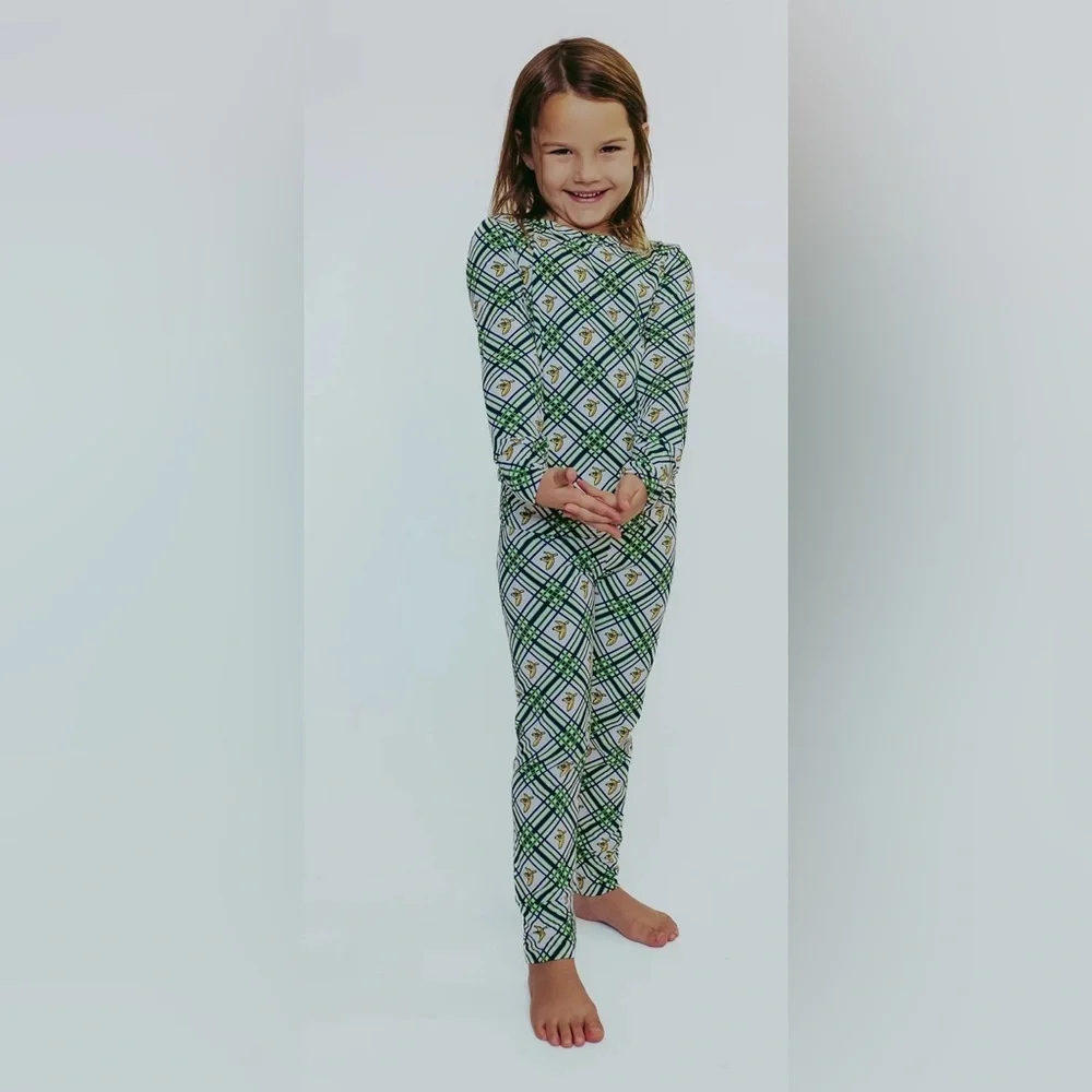 Peaz N’ Carrots Savannah Banana Baseball Logo Plaid Soft Pajama Top size 9/10